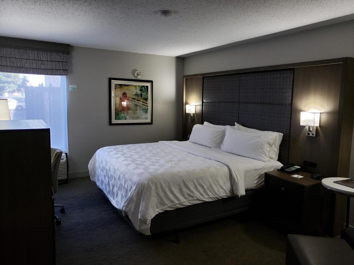 - Research Park By Ihg Hotel