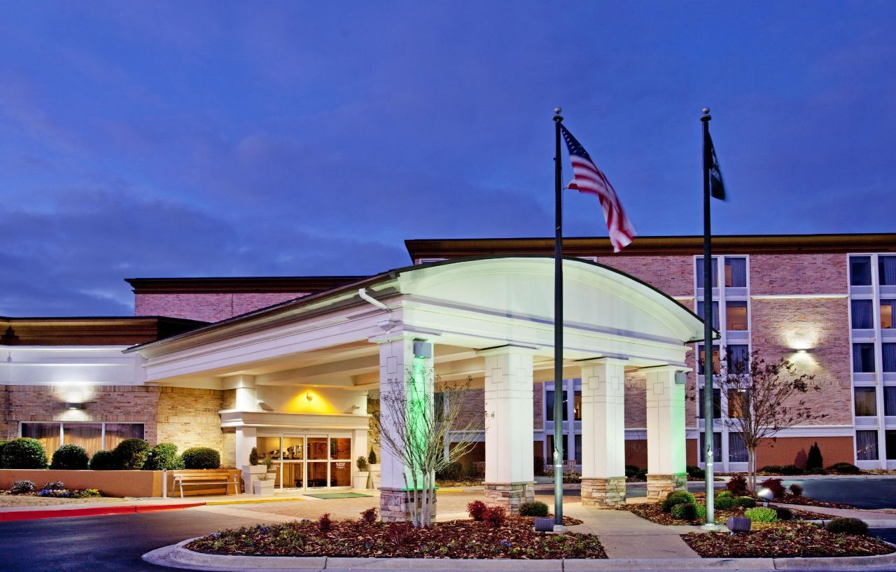 - Research Park By Ihg Hotel 3*