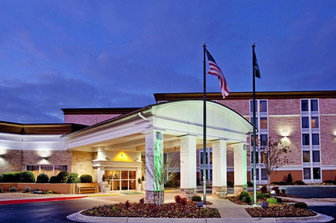 - Research Park By Ihg Hotel 3*